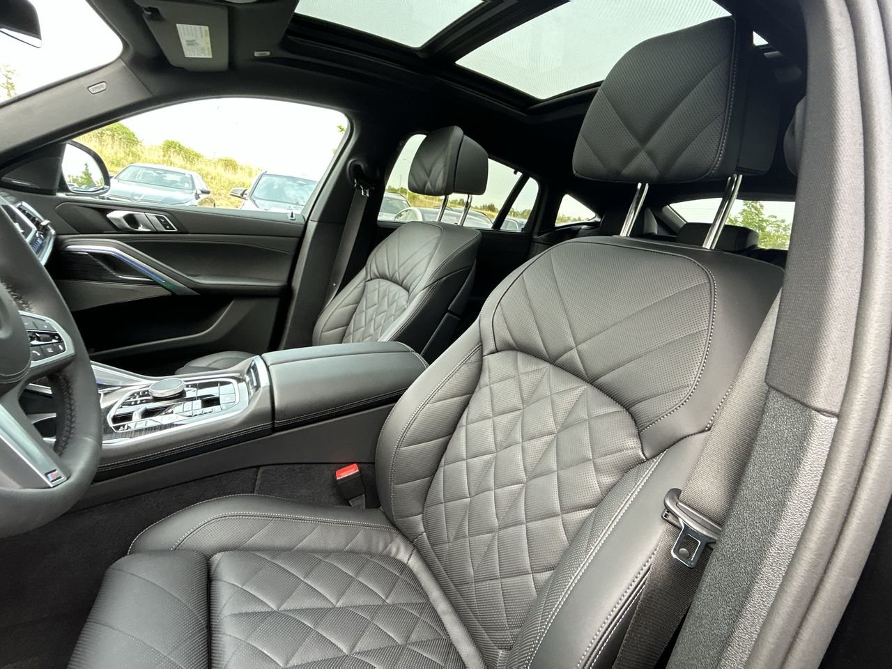 2025 BMW X6 XDrive40i, Toronto, Cash