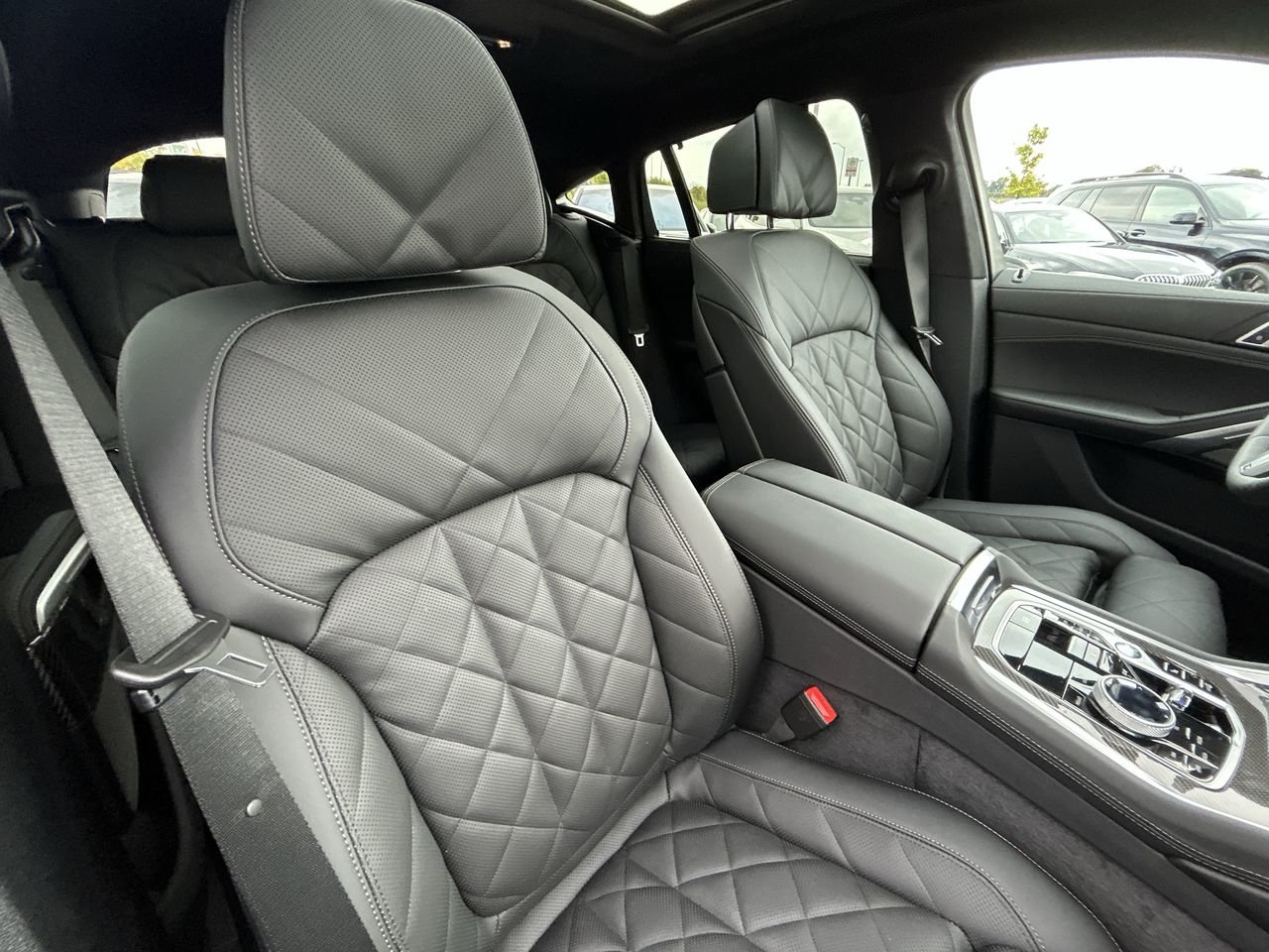 2026 BMW X6 XDrive40i Nightfall Edition, 多伦多, 全款车