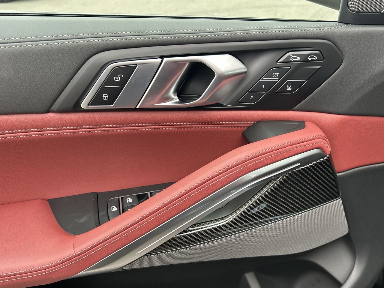 2026 BMW X6 XDrive40i Nightfall Edition, 多伦多, 全款车