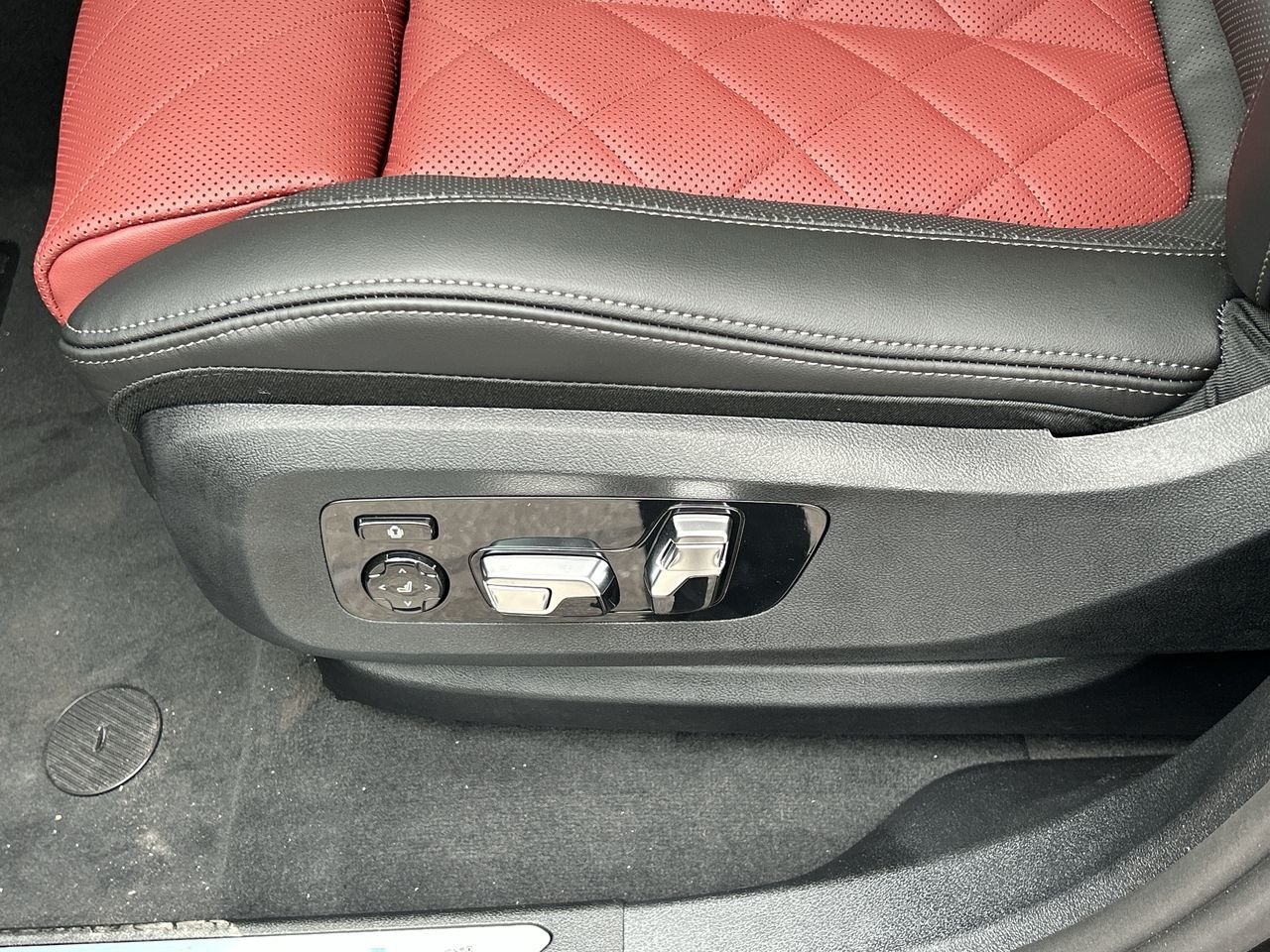 2026 BMW X6 XDrive40i Nightfall Edition, 多伦多, 全款车