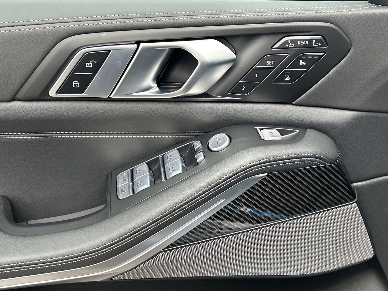 2025 BMW X7 XDrive40i, Toronto, Cash