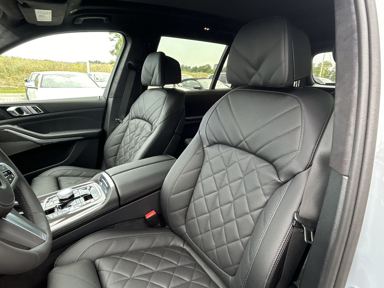 2025 BMW X7 XDrive40i, Toronto, Cash