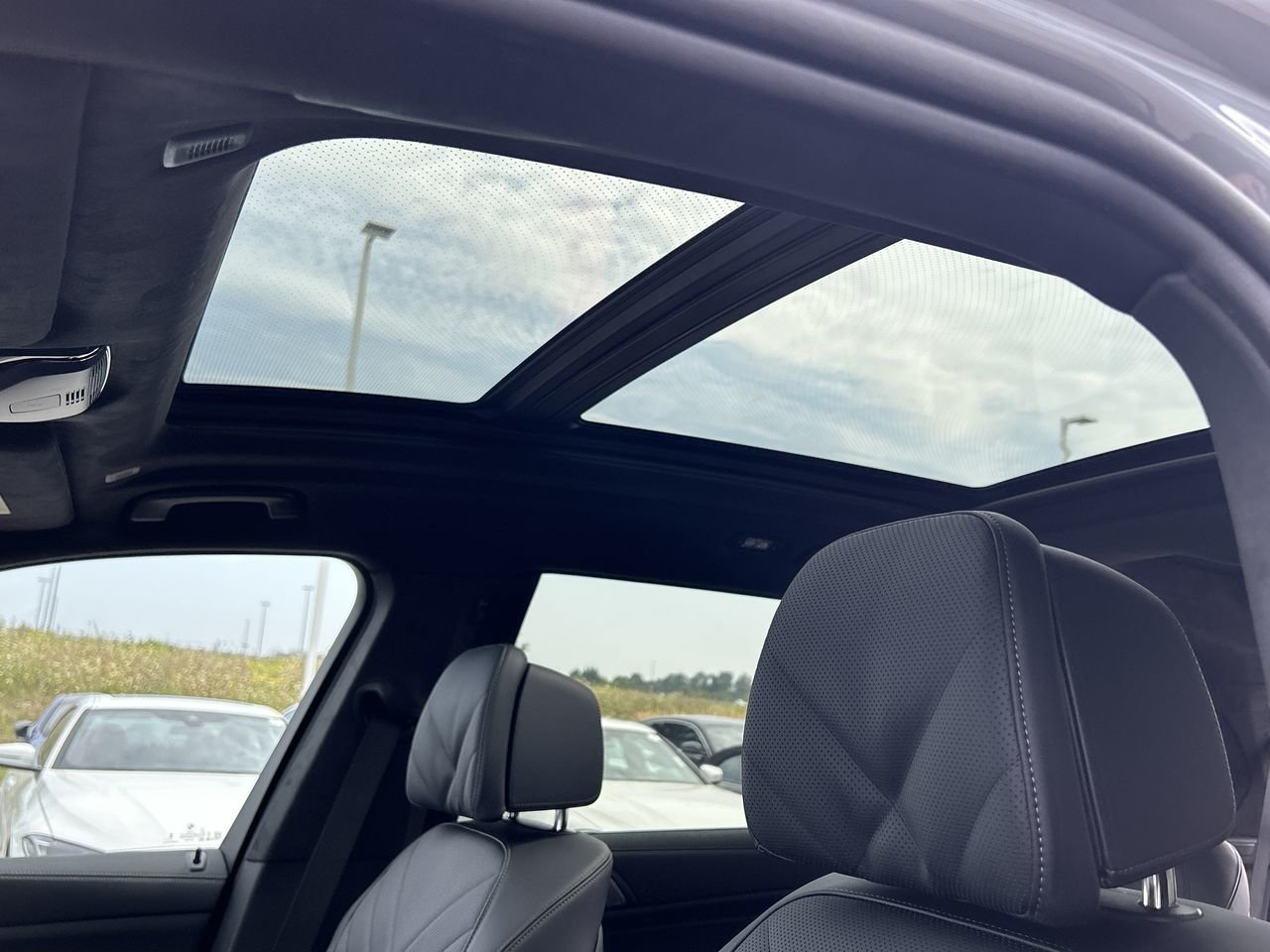 2025 BMW X7 XDrive40i, Toronto, Cash