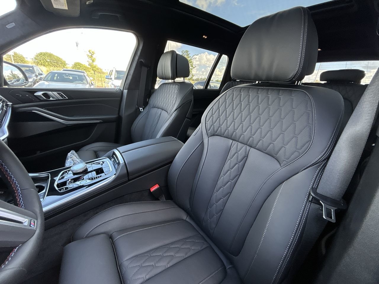 2026 BMW X7 M60i xDrive, Toronto, Cash