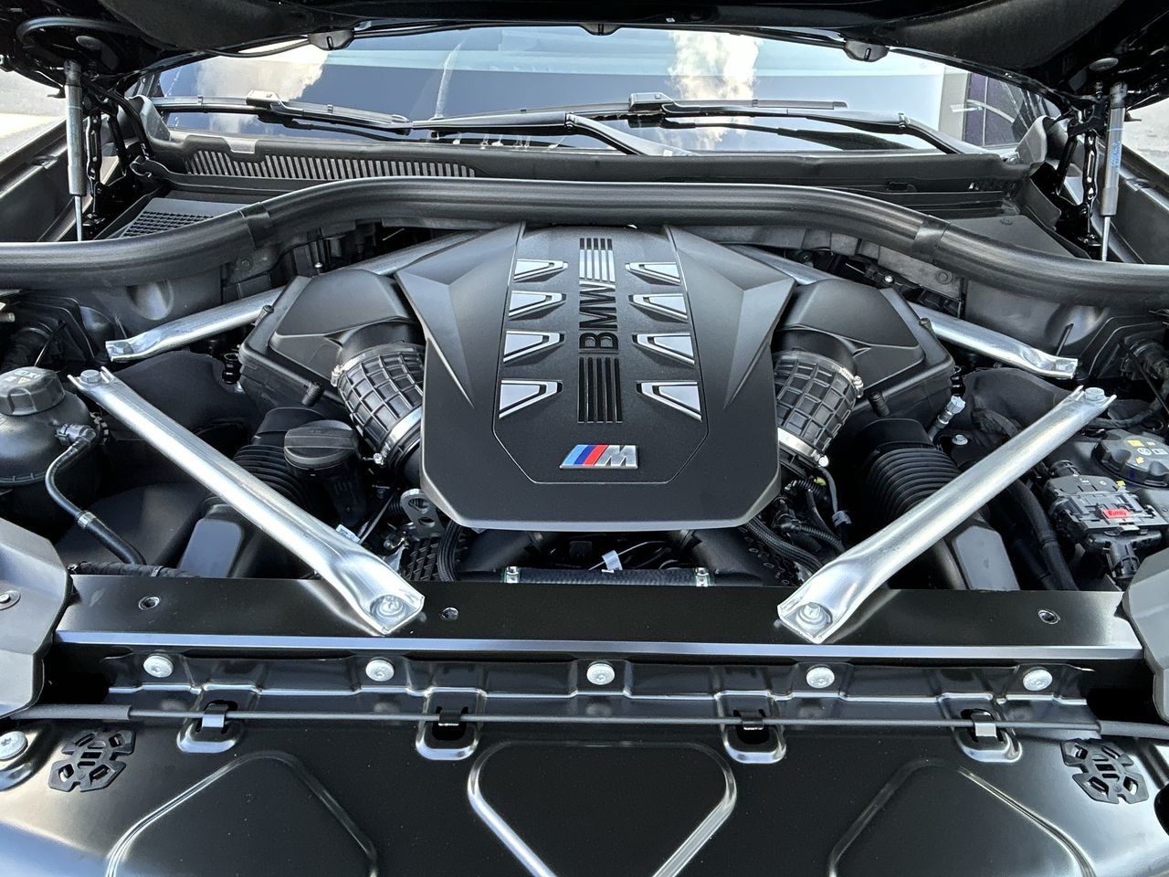 2026 BMW X7 M60i xDrive, Toronto, Cash