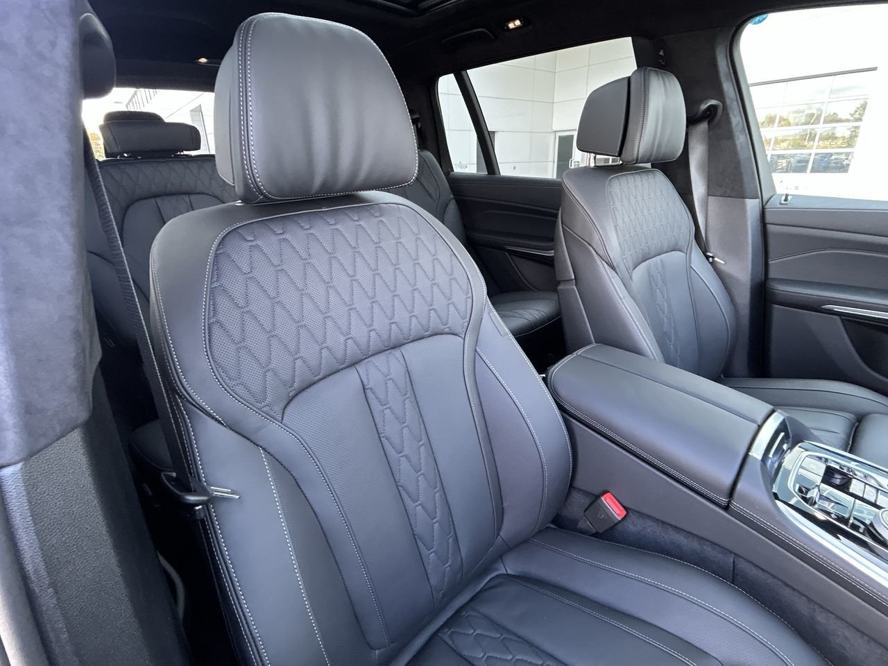 2026 BMW X7 M60i xDrive, Toronto, Cash