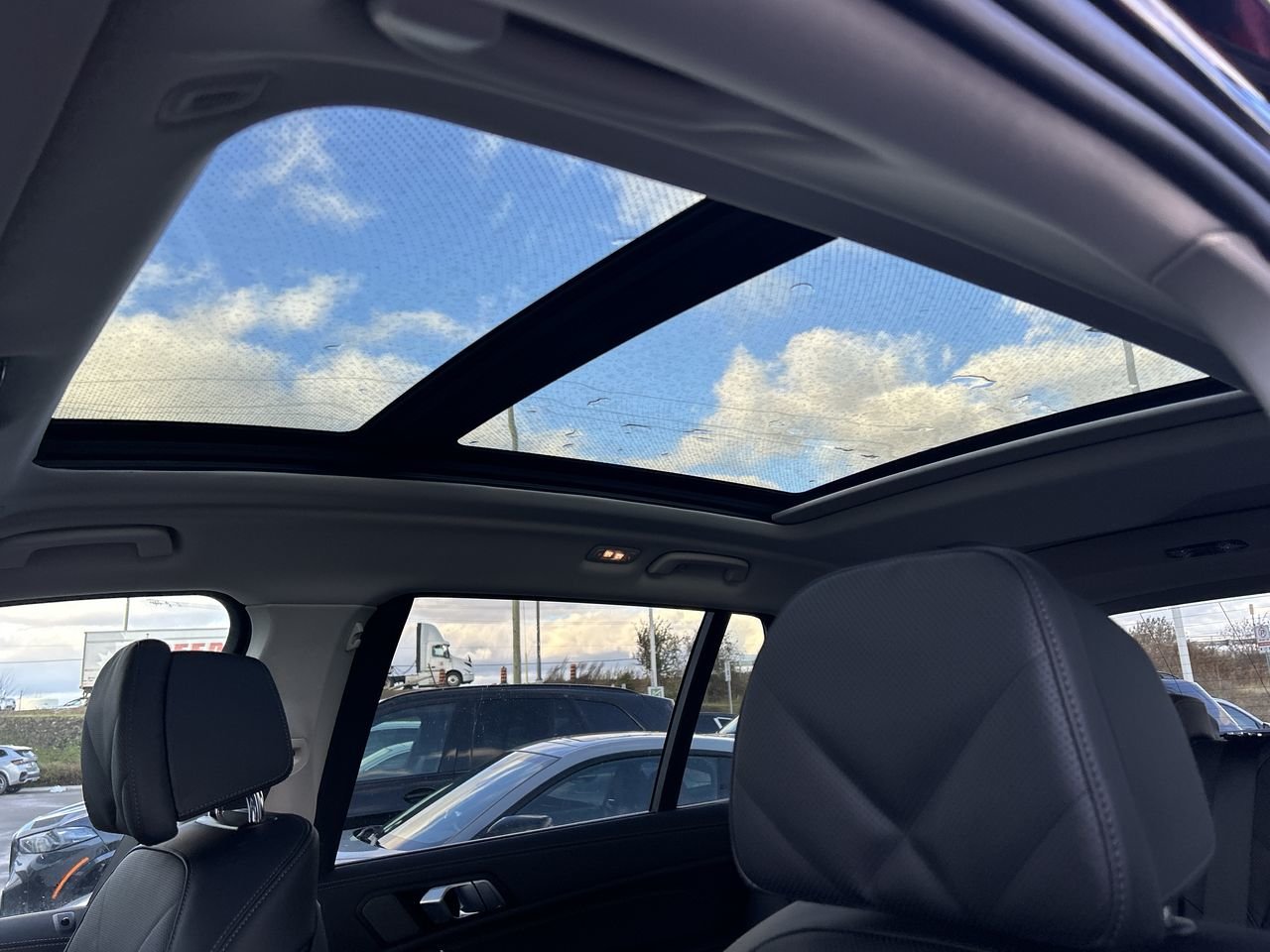 2026 BMW X7 xDrive40i, Toronto, Cash