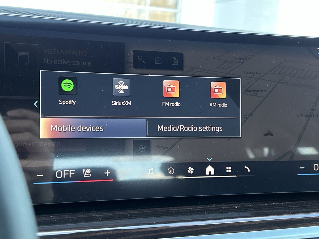 2026 BMW X7 xDrive40i, Toronto, Cash