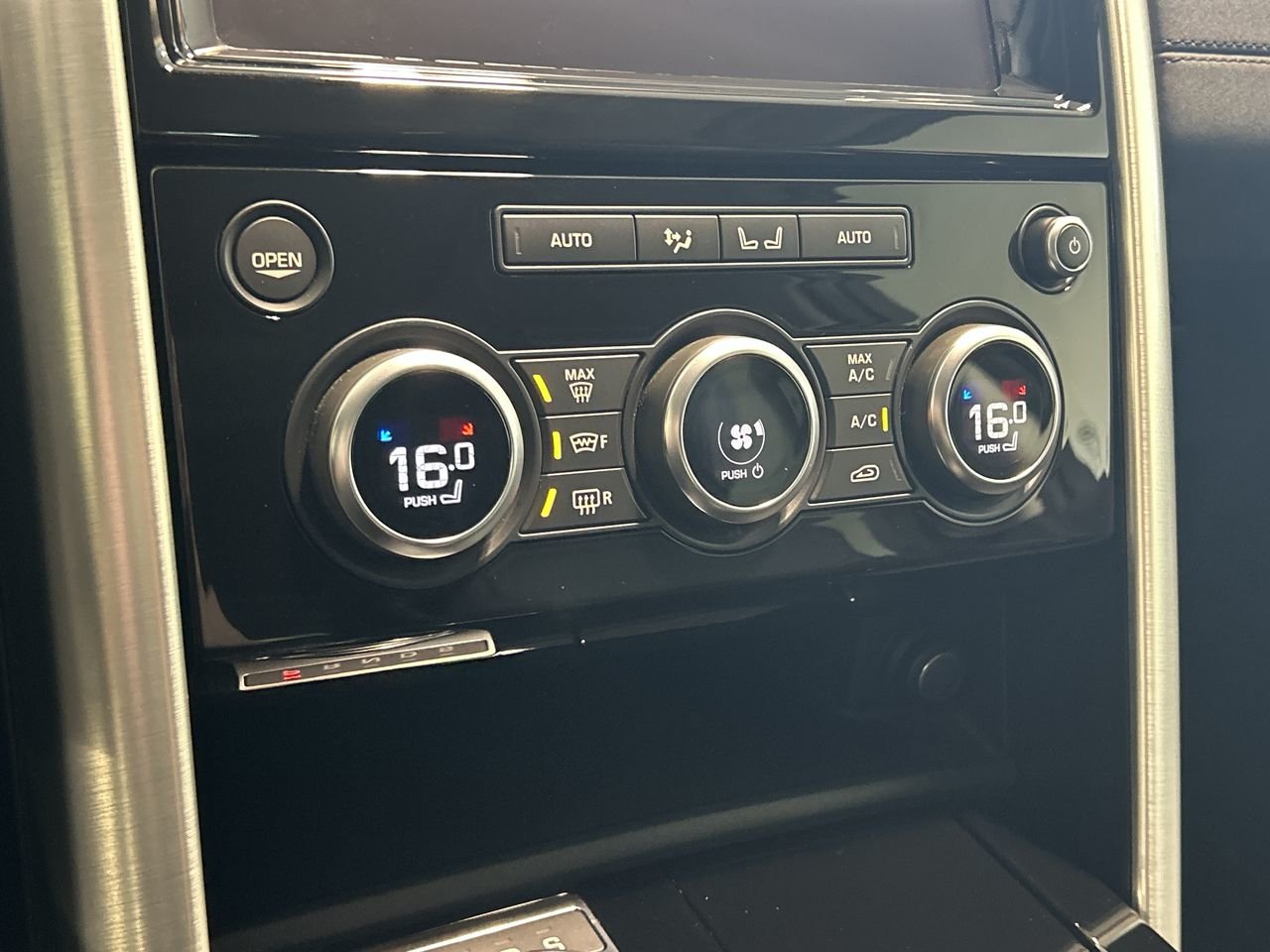 2017 Land Rover Discovery HSE, Toronto, Cash