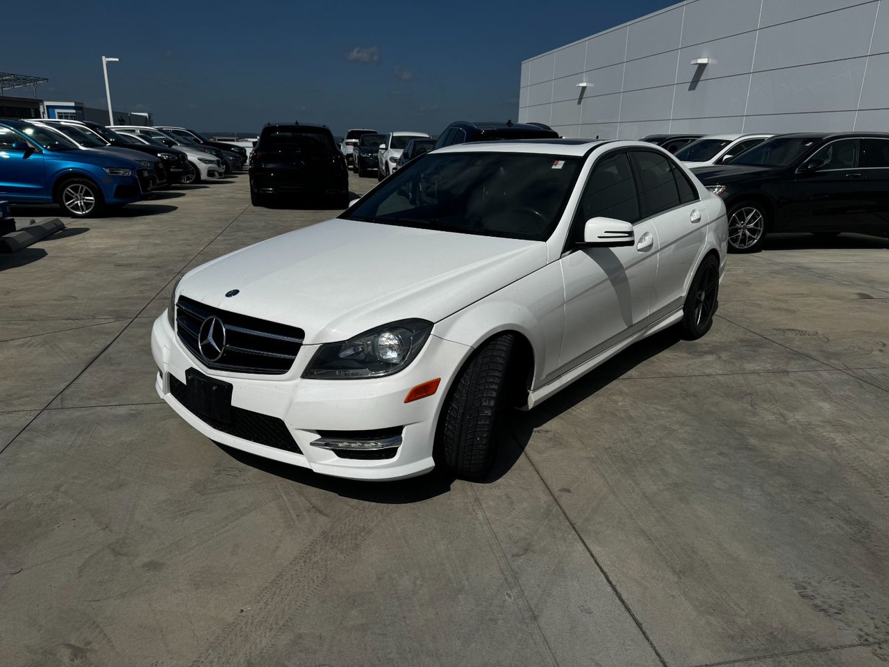 2014 Mercedes-Benz C300 4MATIC Sedan, Toronto, Cash