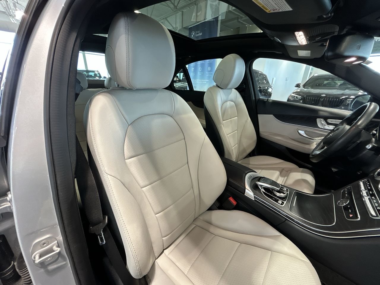 2016 Mercedes-Benz C300 4MATIC Sedan | Premium Package, Toronto, Cash