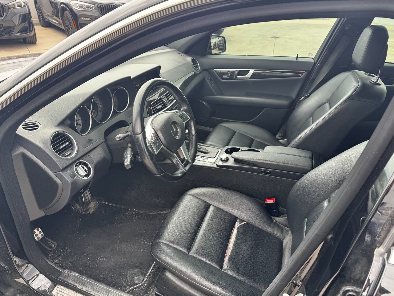 2012 Mercedes-Benz C350 4MATIC Sedan, Toronto, Cash