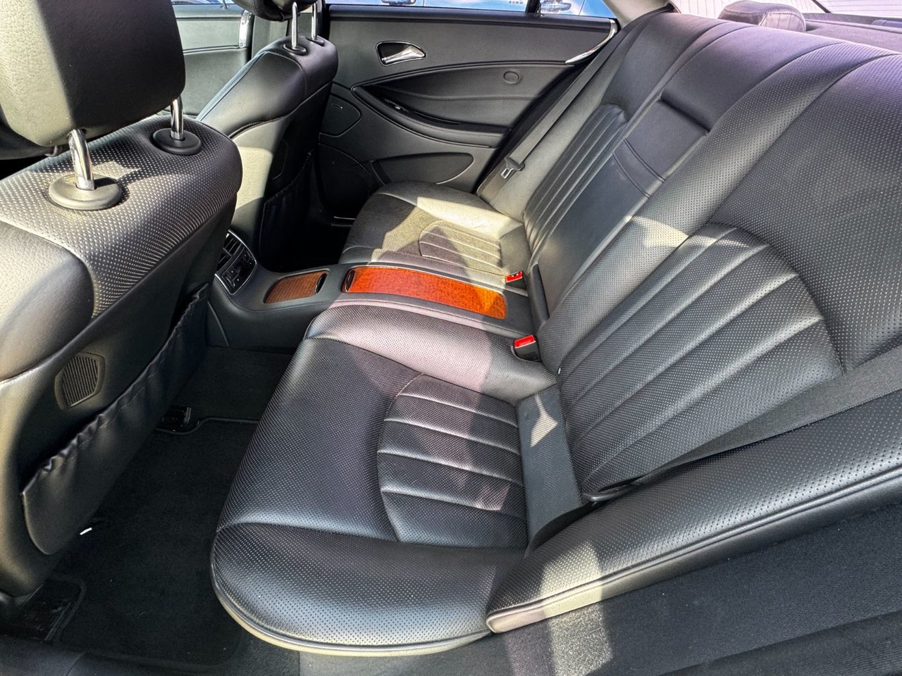 2008 Mercedes-Benz CLS550 5.5L | Premium Package | Sport Package, Toronto, Cash
