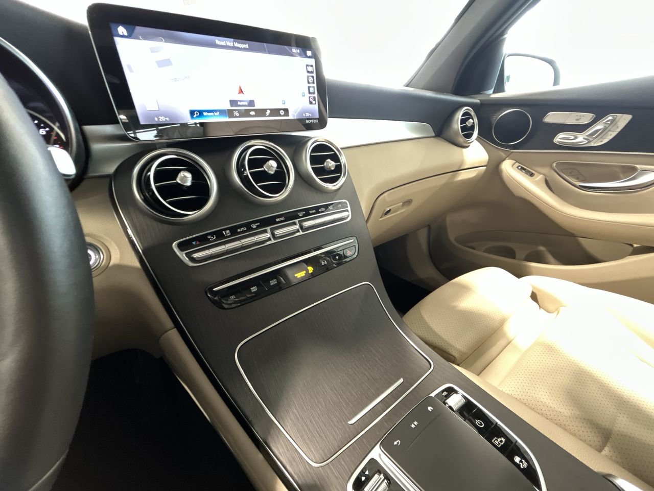 2021 Mercedes-Benz GLC300 4MATIC SUV | Premium PKG | Premium PLUS PKG, Toronto, Cash