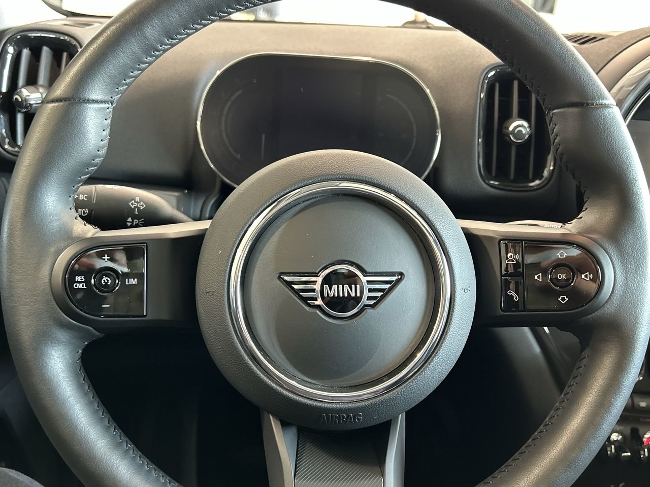 2024 MINI COOPER Countryman ALL4 Cooper | Storage Compartment Package, Toronto, Cash