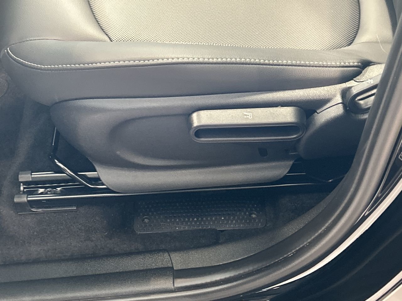 2024 MINI COOPER Countryman ALL4 Cooper | Storage Compartment Package, Toronto, Cash