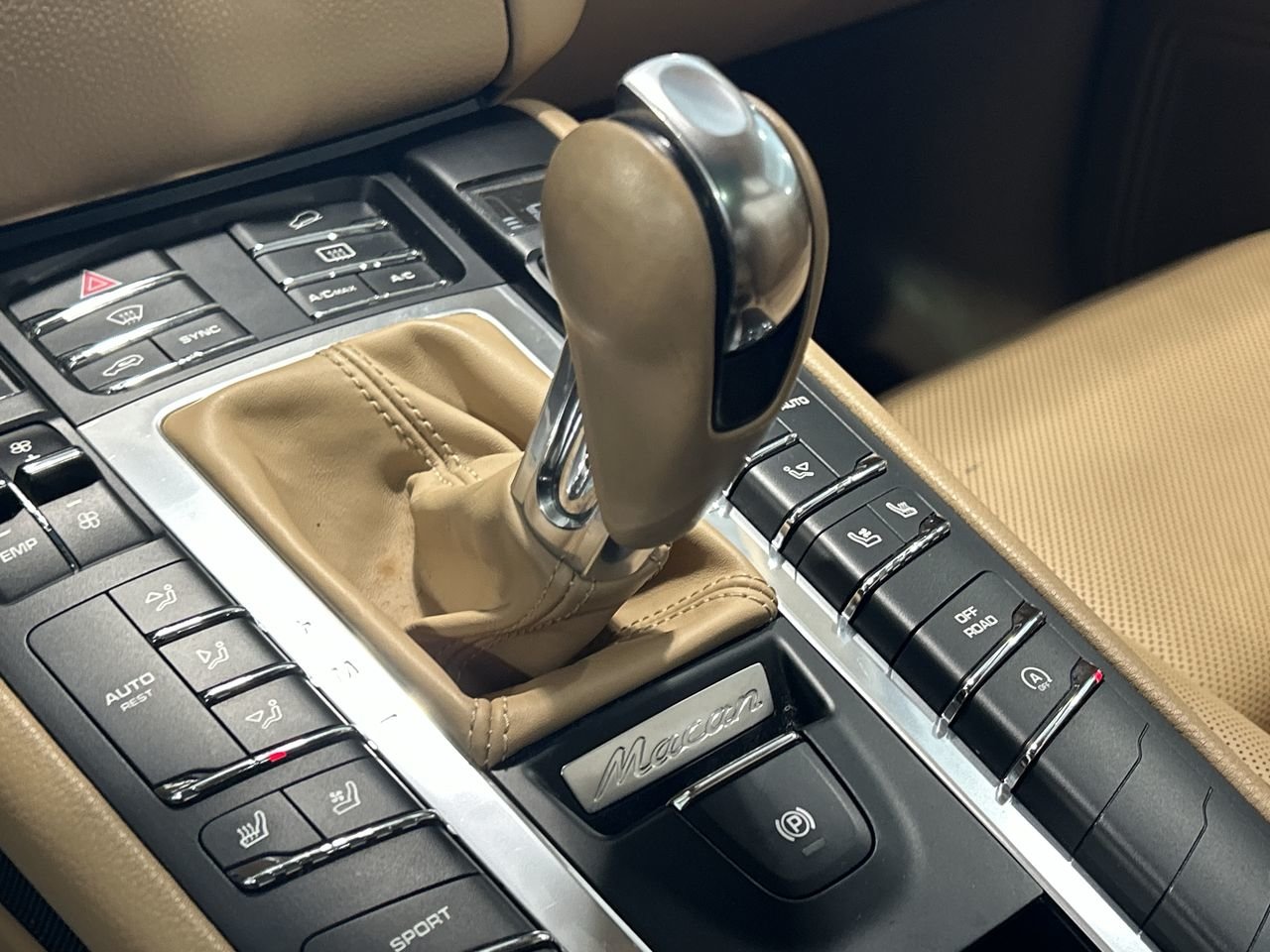2015 Porsche Macan S, Toronto, Cash
