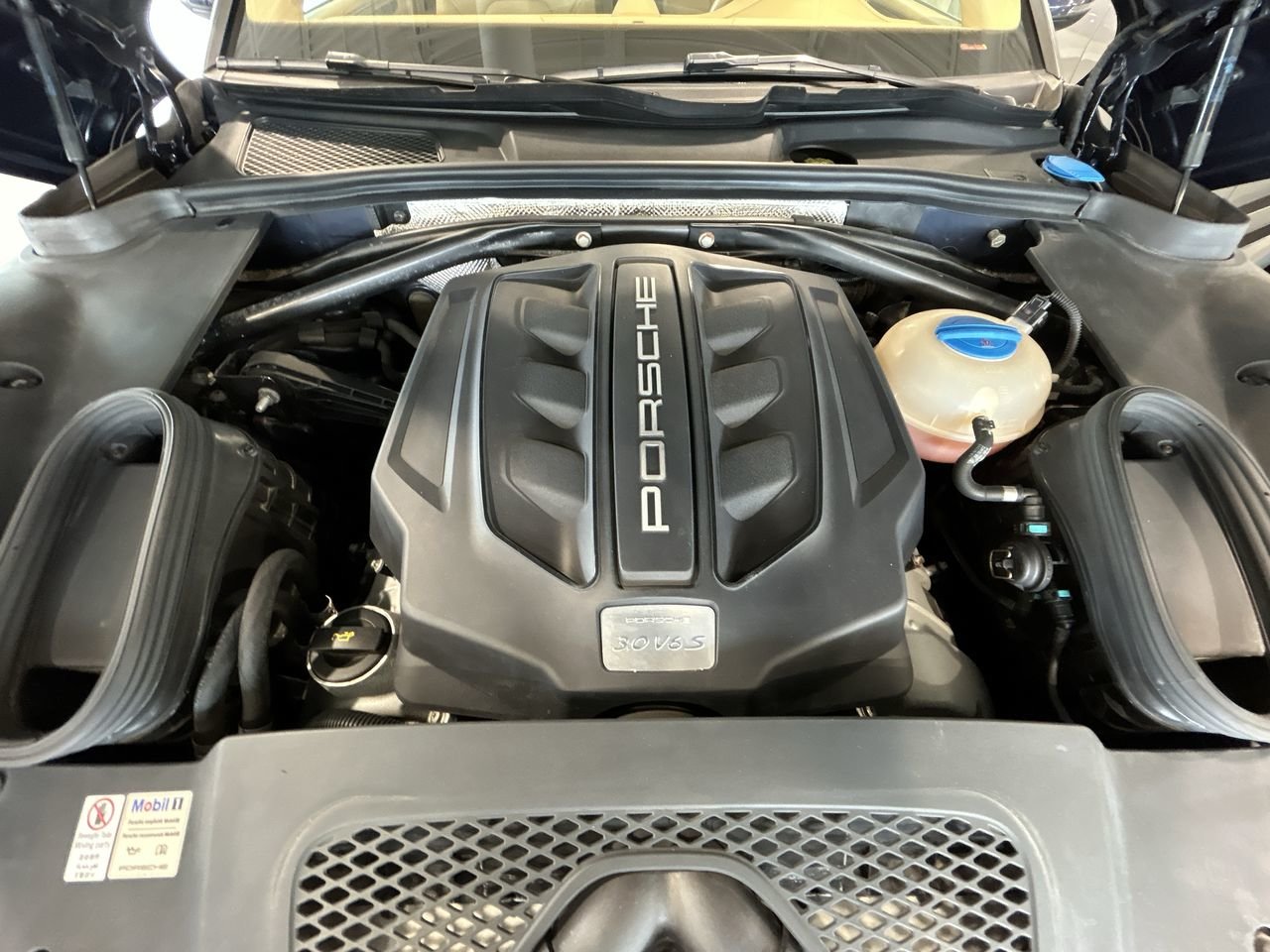 2015 Porsche Macan S, Toronto, Cash