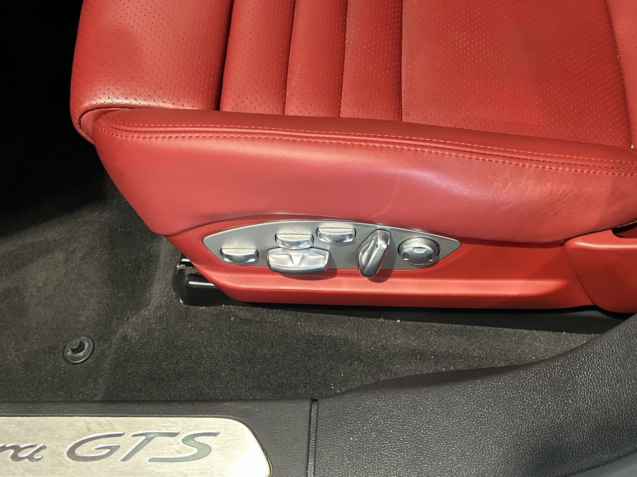 2016 Porsche Panamera GTS, 多伦多, 全款车