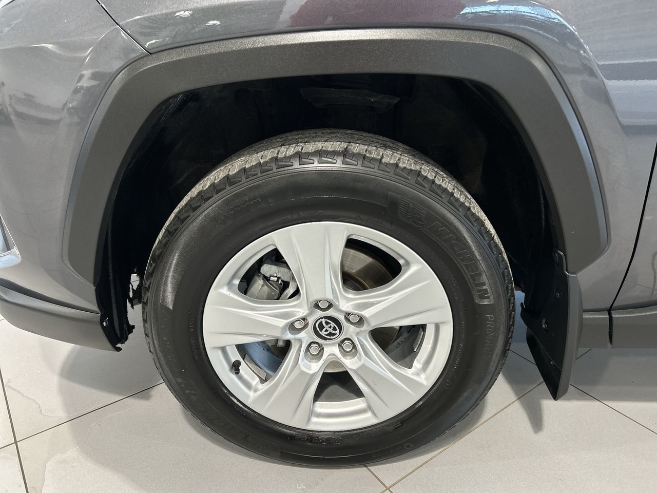 2019 Toyota RAV4 FWD XLE, Toronto, Cash