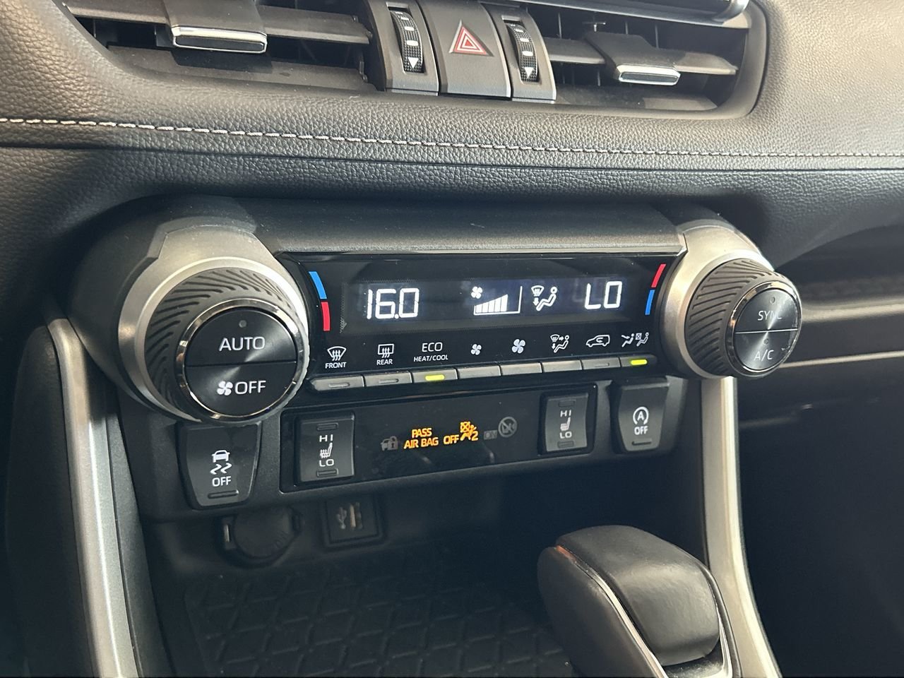 2023 Toyota RAV4 XLE AWD, Toronto, Cash