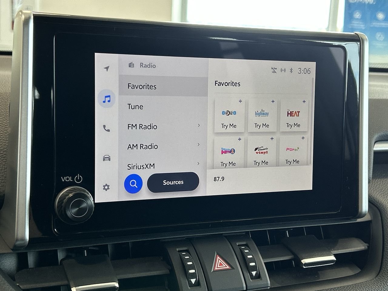 2023 Toyota RAV4 XLE AWD, Toronto, Cash