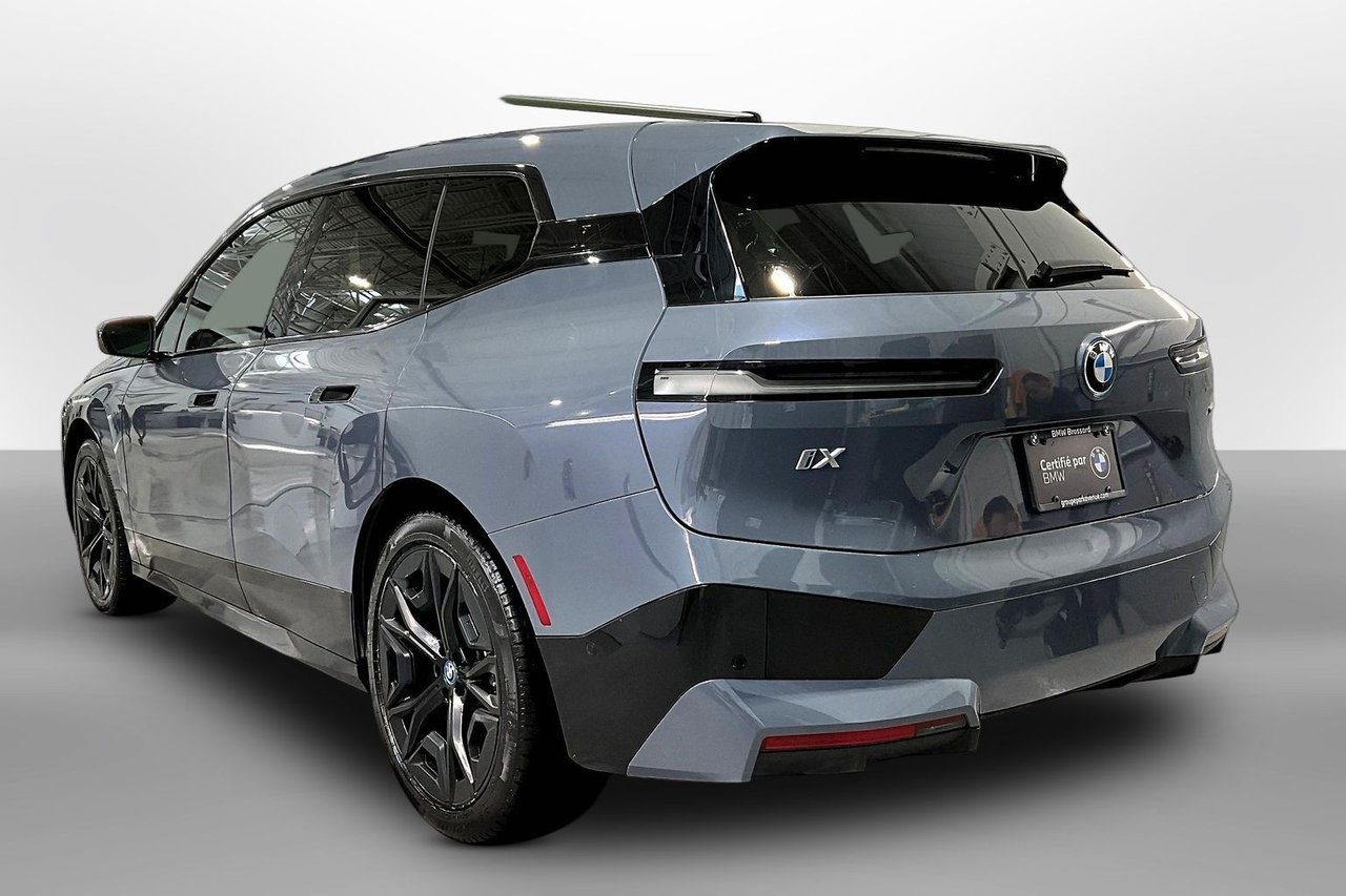 2023 BMW iX