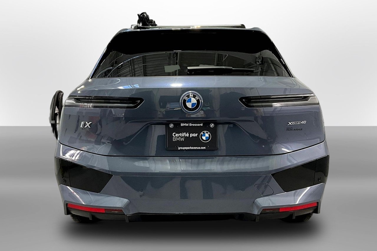 2023 BMW iX