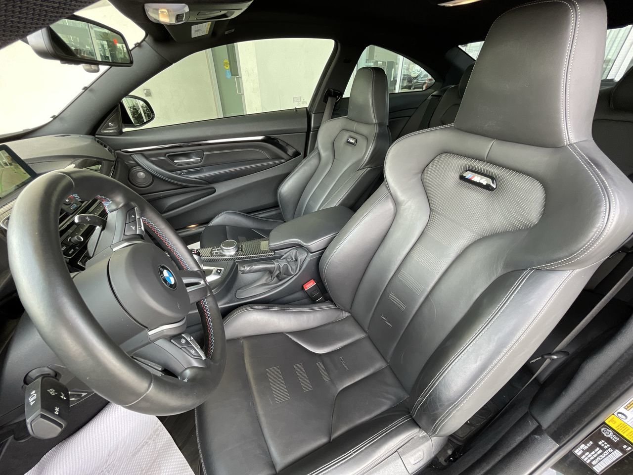 Used 2018 Alpine White BMW M4 Coupe image 19