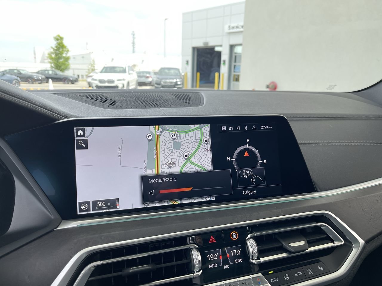 Used 2020 Alpine White BMW XDrive40i image 23