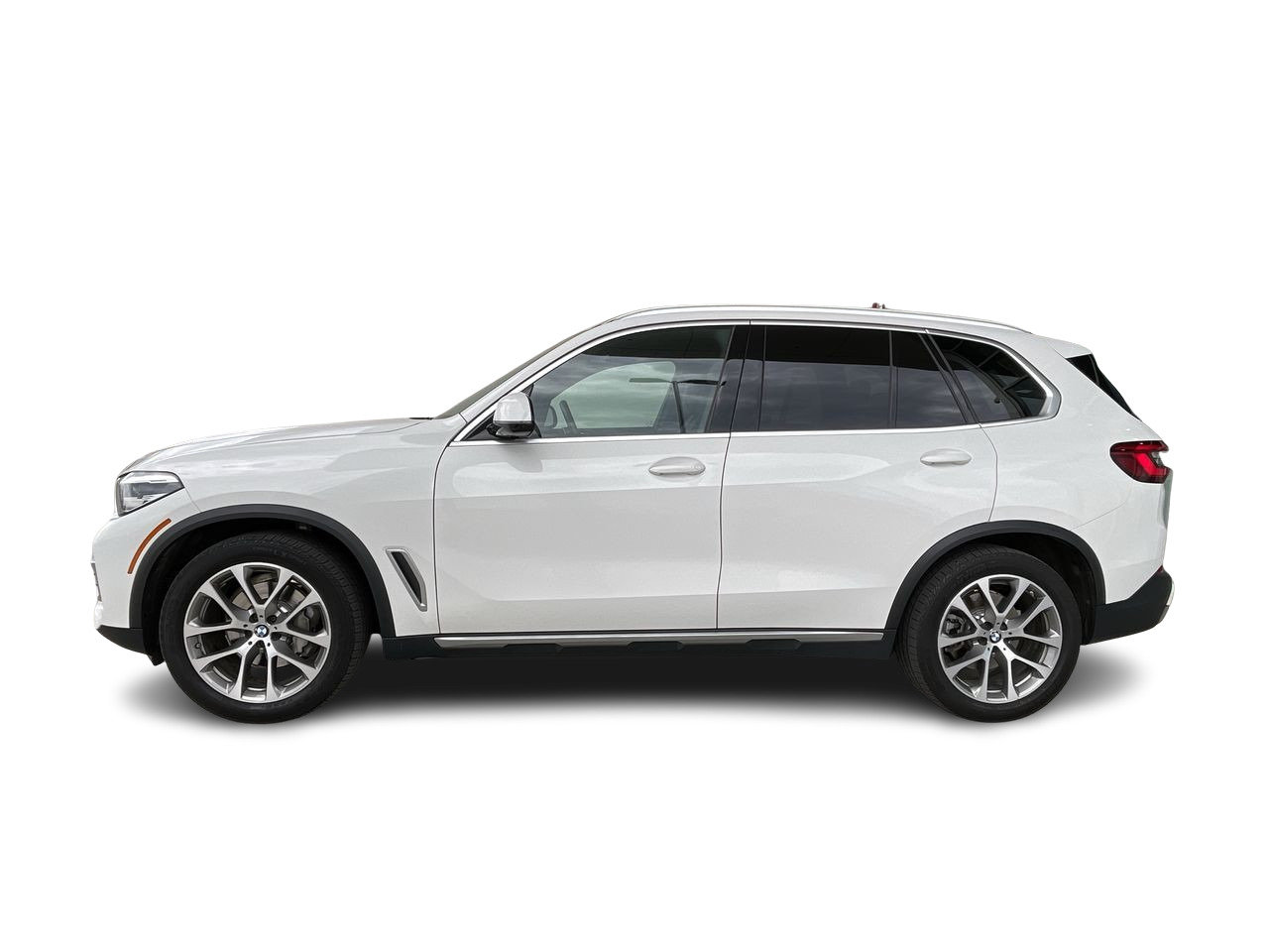 Used 2020 White BMW XDrive40i image 5