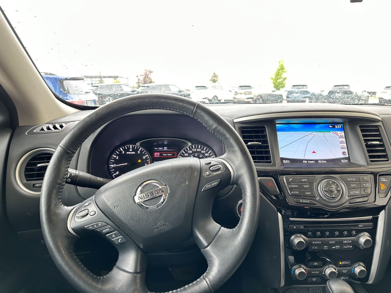 Used 2019 Red Nissan S image 5