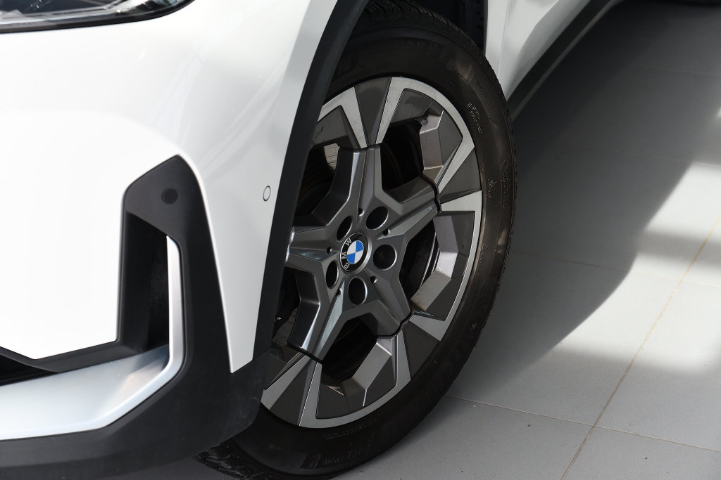 2025 BMW X1