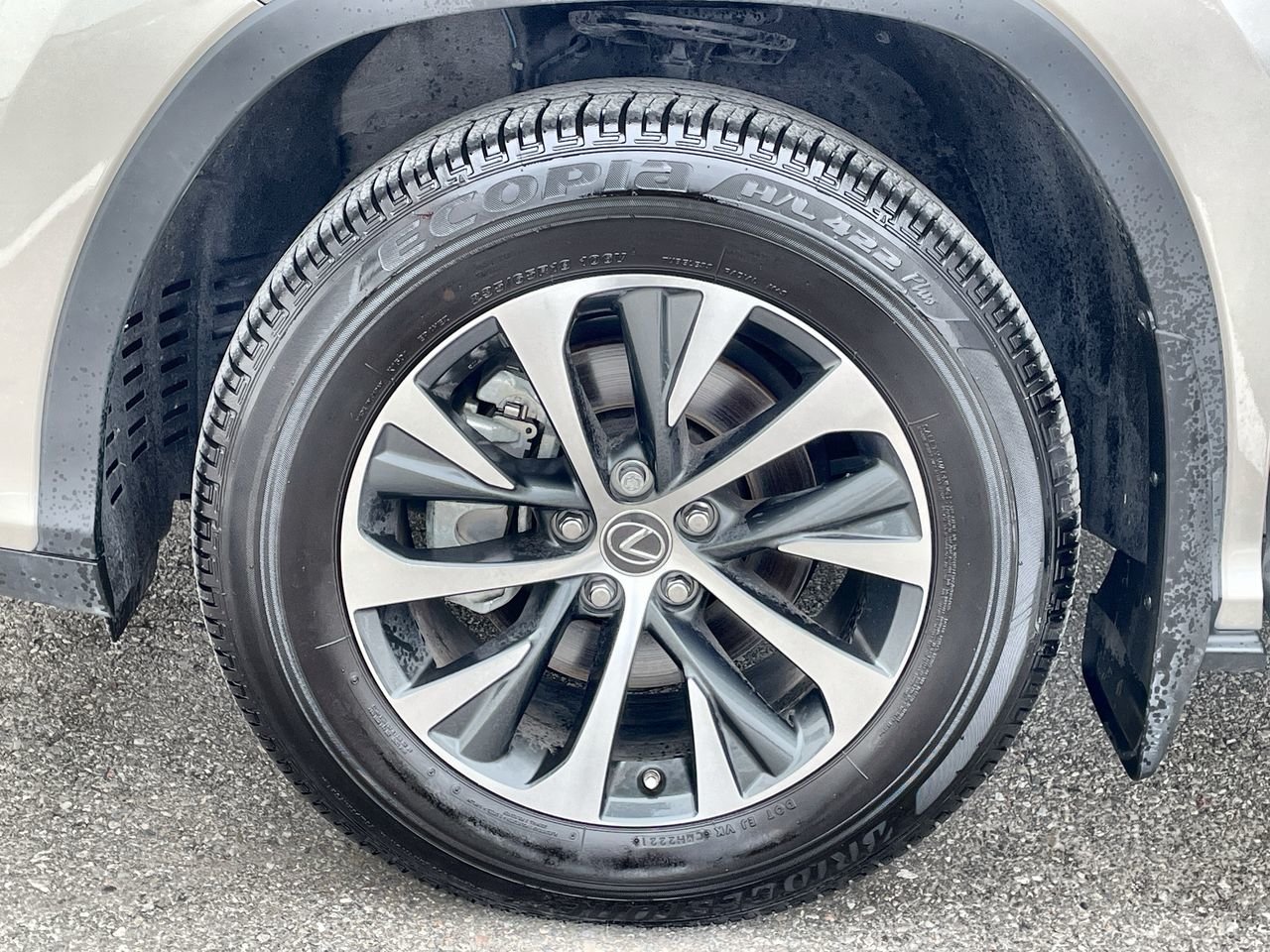 Certified Used 2022  Lexus PREMIUM 350 AWD image 18