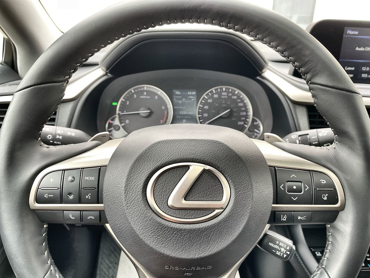 Certified Used 2022  Lexus PREMIUM 350 AWD image 22