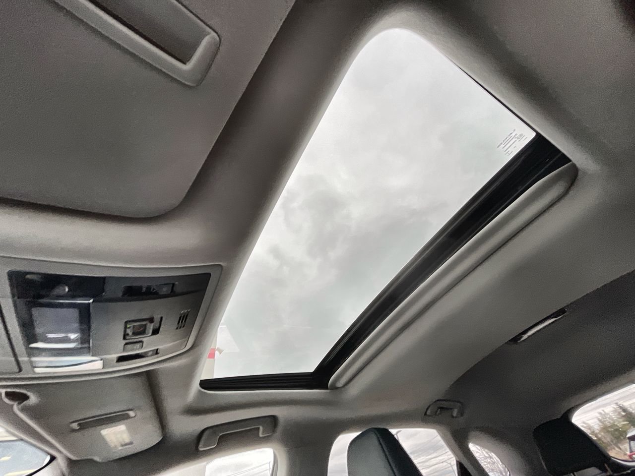Certified Used 2022  Lexus PREMIUM 350 AWD image 30