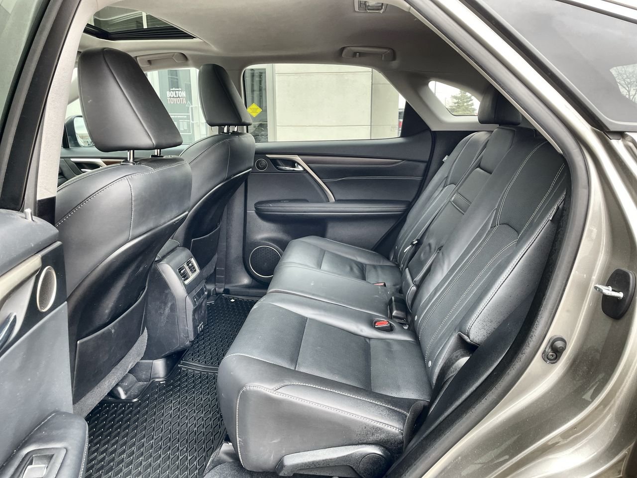 Certified Used 2022  Lexus RX 450h image 31