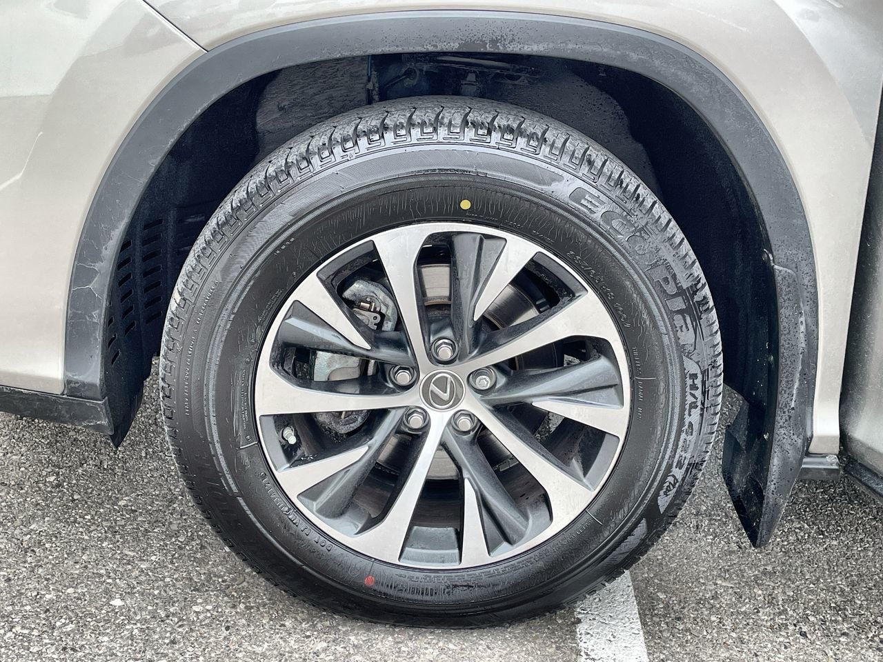 Certified Used 2022  Lexus RX 450h image 18