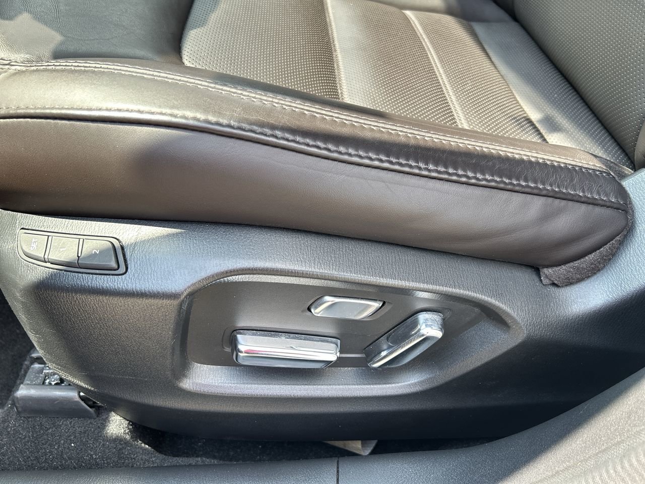 Certified Used 2021 Blue Mazda Signature AWD at image 20