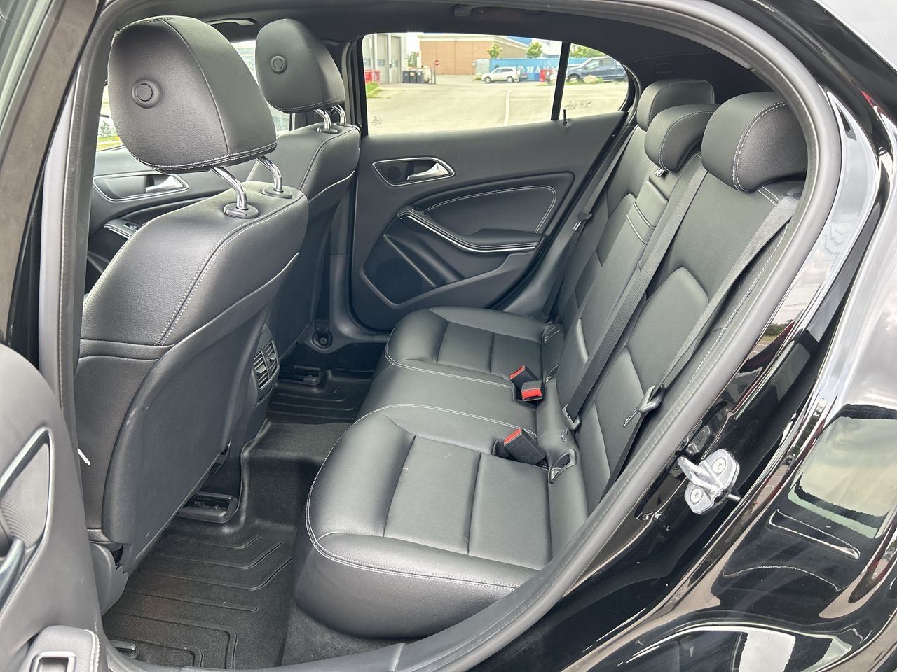 Certified Used 2019 Black Mercedes-Benz 4MATIC SUV image 31
