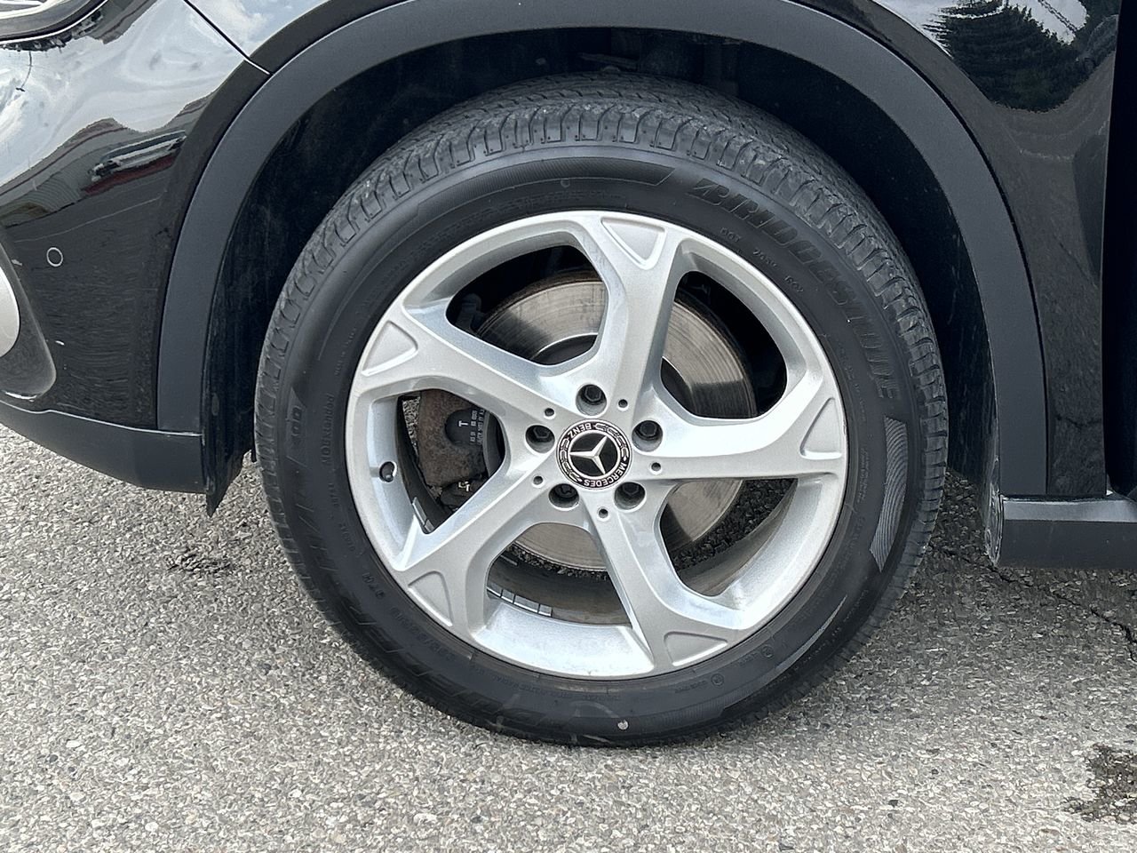 Certified Used 2019 Black Mercedes-Benz 4MATIC SUV image 18