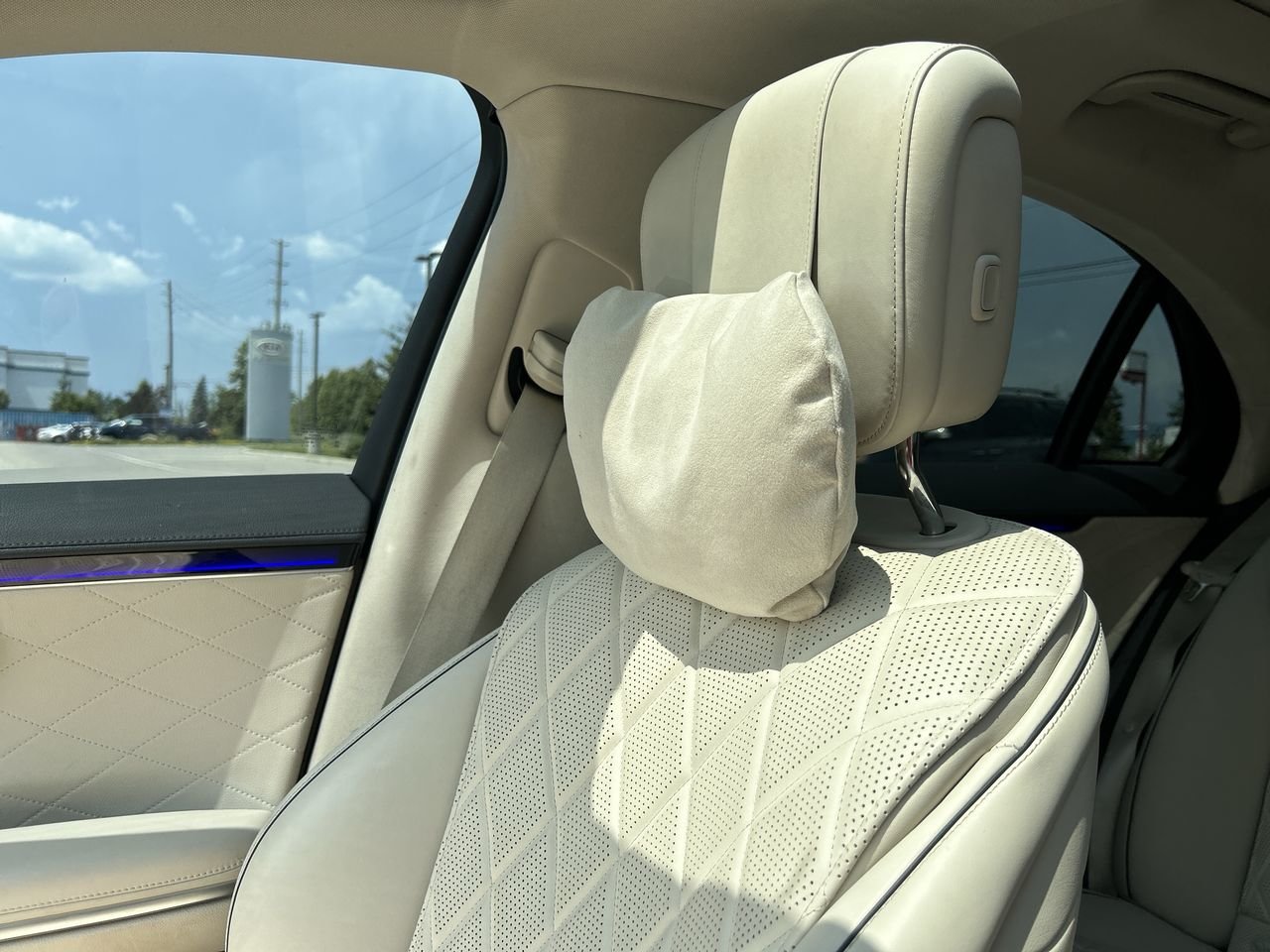 Certified Used 2021 designo Diamond White Met Mercedes-Benz 4MATIC Sedan image 33