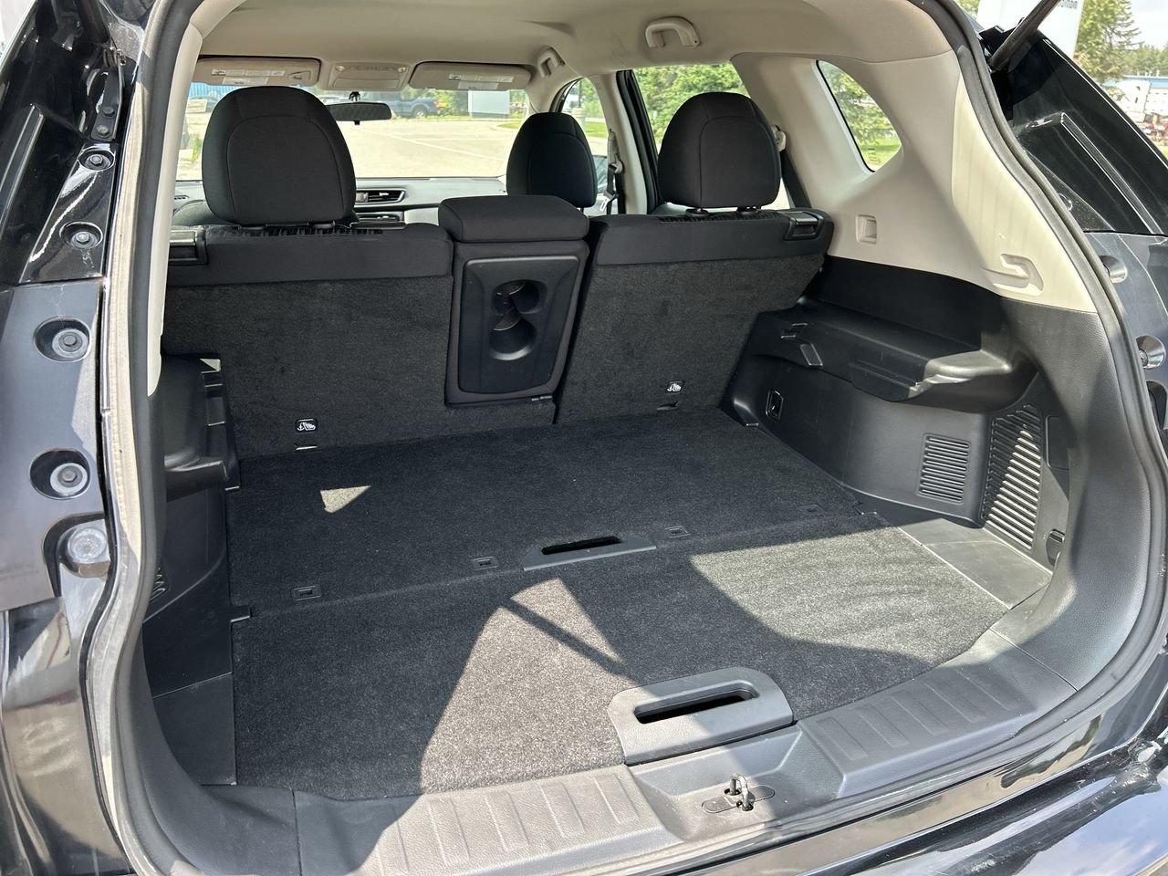 Used 2017 Black Nissan S AWD CVT image 30
