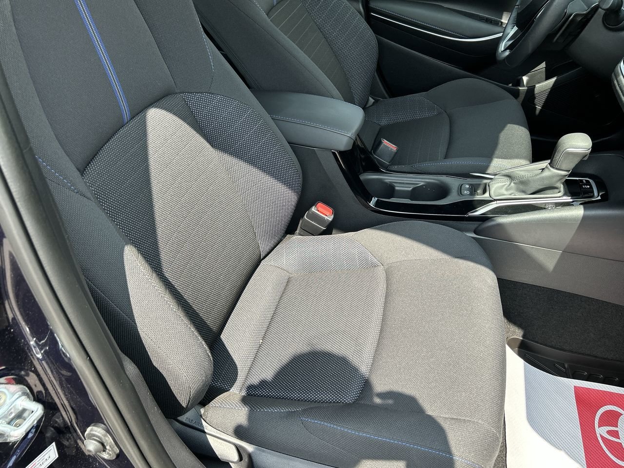 Certified Used 2021 Blue Crush Met Toyota SE UPGRADE image 32