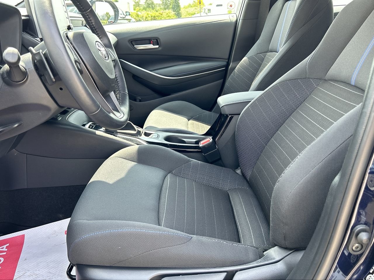 Certified Used 2021 Blue Crush Met Toyota SE UPGRADE image 19