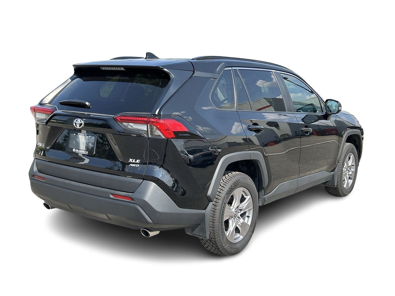 Certified Used 2022 Silver Sky Metallic Toyota XLE AWD image 10