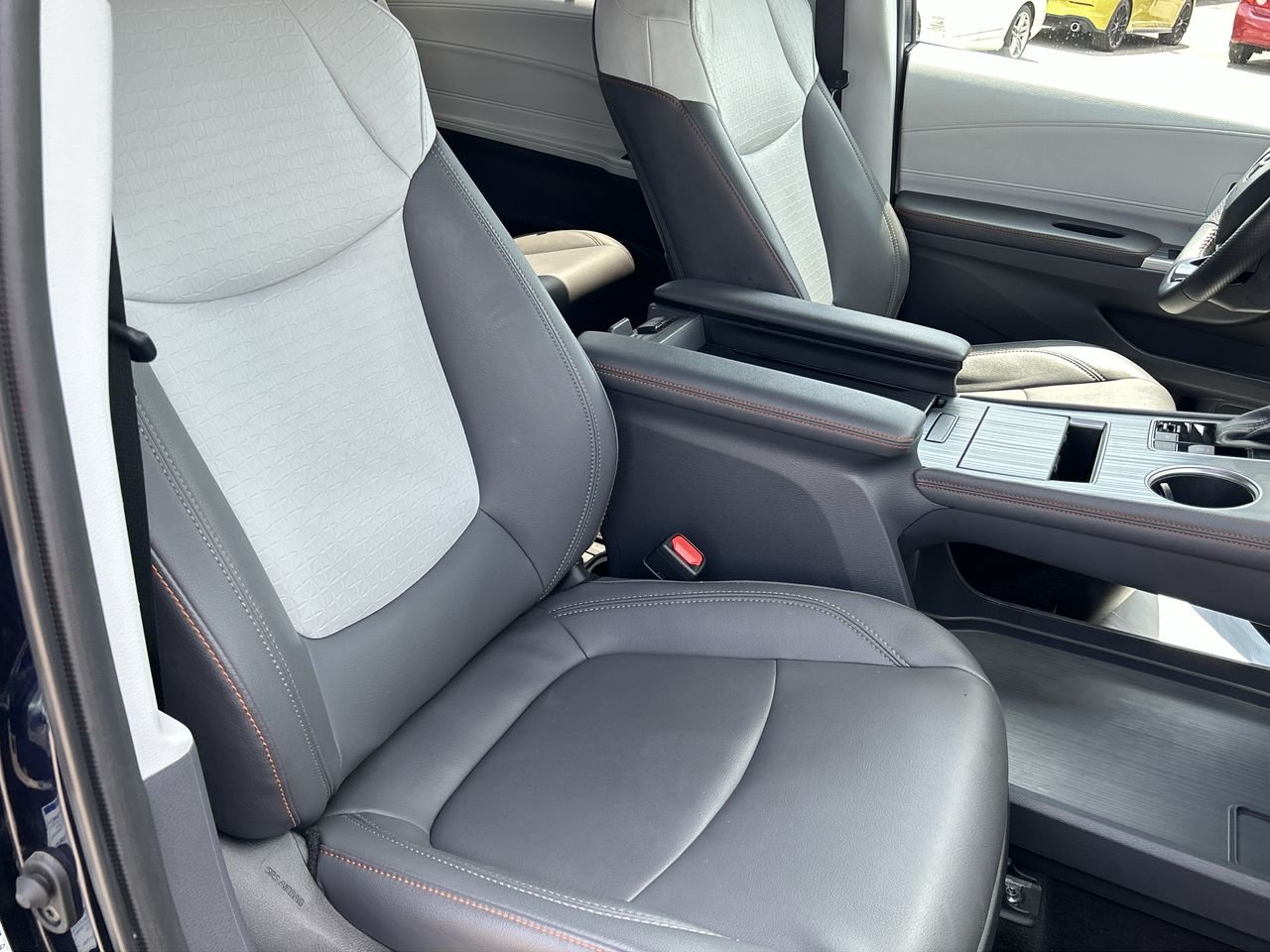Certified Used 2022 Blueprint Toyota Sienna XSE  AWD 7-Pass image 34