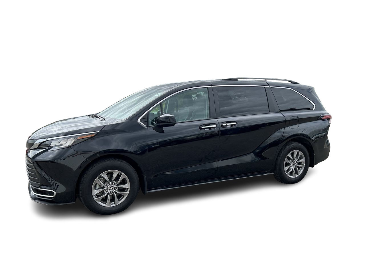 Certified Used 2022 Midnight Black Metallic Toyota Sienna XLE 8-Pass image 4