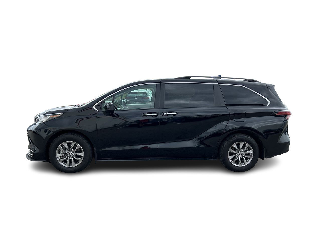 Certified Used 2022 Midnight Black Metallic Toyota Sienna XLE 8-Pass image 5