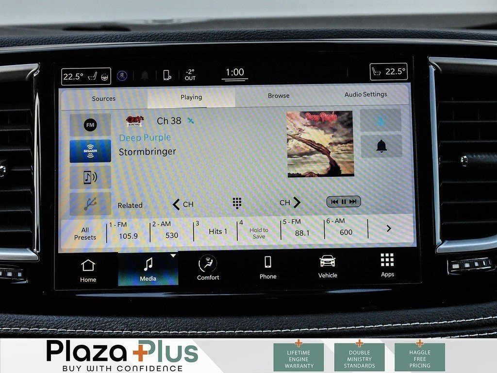 2022 Chrysler Pacifica Touring L-19